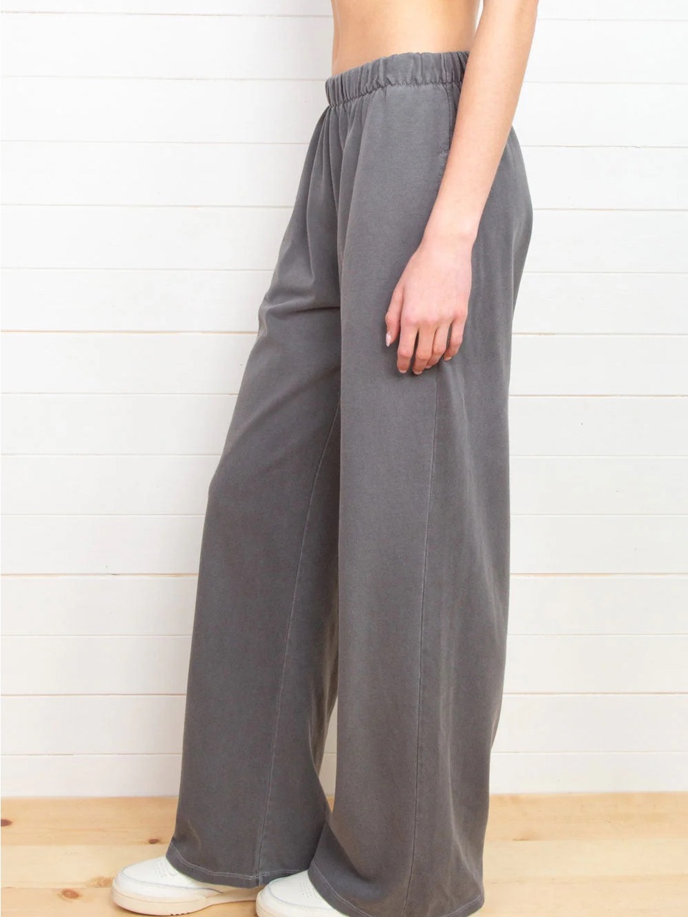 NWOT Brandy Melville Gray Wide-Leg Sweatpants - Picture 3 of 11